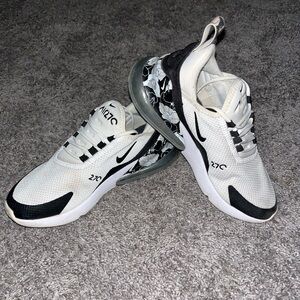 Nike Air Max 270 Black & White Floral